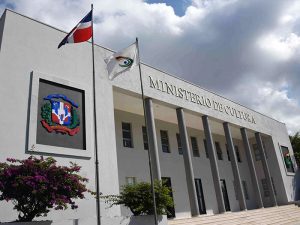 Ministerio de Cultura explica retraso en el pago a los ganadores Premios de Letras de Ultramar
