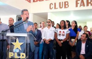leonel-fernandez-en-proselitismo_12208628_20190911194306
