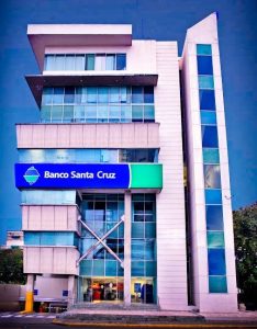 Fachada-de-Banco-Santa-Cruz