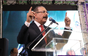 Danilo-Medina-4