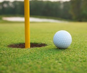 GOLF-743p01-696x583