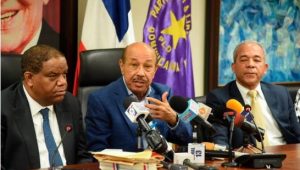 Juan-Temístocles-Montás-presidente-interino-del-PLD-ofrece-los-detalles.