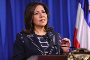 Vicepresidenta-Cedeño-informa-que-se-agregarán-70-mil-personas-más-al-programa-“Quédate-en-casa”-696x464