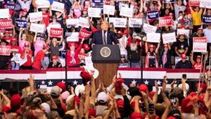 Evento-de-Trump-calificado-de-peligroso-durante-pandemia-696x391