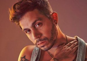 espectaculos-11p01-696x484