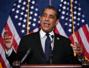 Congresista-Espaillat-se-une-para-proteger-atención-médica-de-neoyorkinos