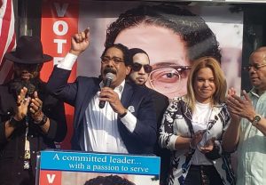Primer-y-unico-dominicano-aspira-presidencia-Manhattan-inaugura-comando-campana