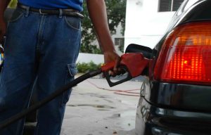 bombas-de-gasolina-eduardo-encarnacion-8f1eb035-focus-0-0-895-573