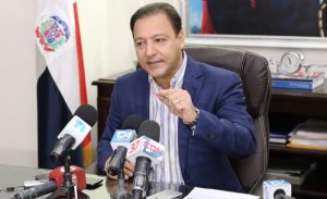 Abel-Martínez-en-rueda-de-prensa