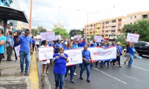 9340c7b8-profesores-en-huelga-y-marcha-jrotestan-83-6243a90edb6fa-640x384 (1)