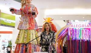 MILAGROS-GERMÁN-CARNAVAL