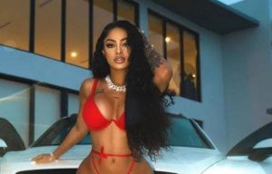 crop-w954-h637-yailin-y-su-bentley-3f964b72-focus-min0.12-0.67-895-573