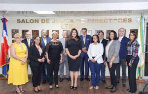 junta-directiva-y-staff-cenapec-ffe1a1c8-focus-0-0.24-895-573