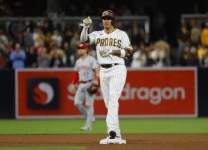 manny-machado-da-tres-hits-incluyendo-un-cuadrangular