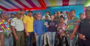 La-alcaldesa-Carolina-Mejía-mientras-anunciaba-la-suspensión-del-carnaval-de-Santo-Domingo-que-sería-celerado-este-domingo-1ro.-de-mayo. (1)