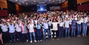 JOVENES-DE-LA-VEGA-CON-ABEL