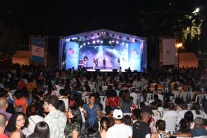 Plaza-España-durante-la-Noche-Larga-de-los-Museos