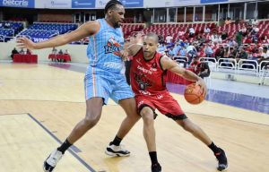 eulis-báez-vs-adonis-de-la-rosa-8b1bb218-focus-0-0-895-573