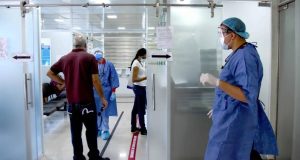 pacientes-clinicas-corominas-de-santiago-foto-aneudy-6f97046c-focus-0-0-895-573