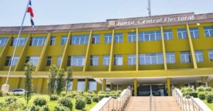 junta-central-40903140-focus-0-0-895-573