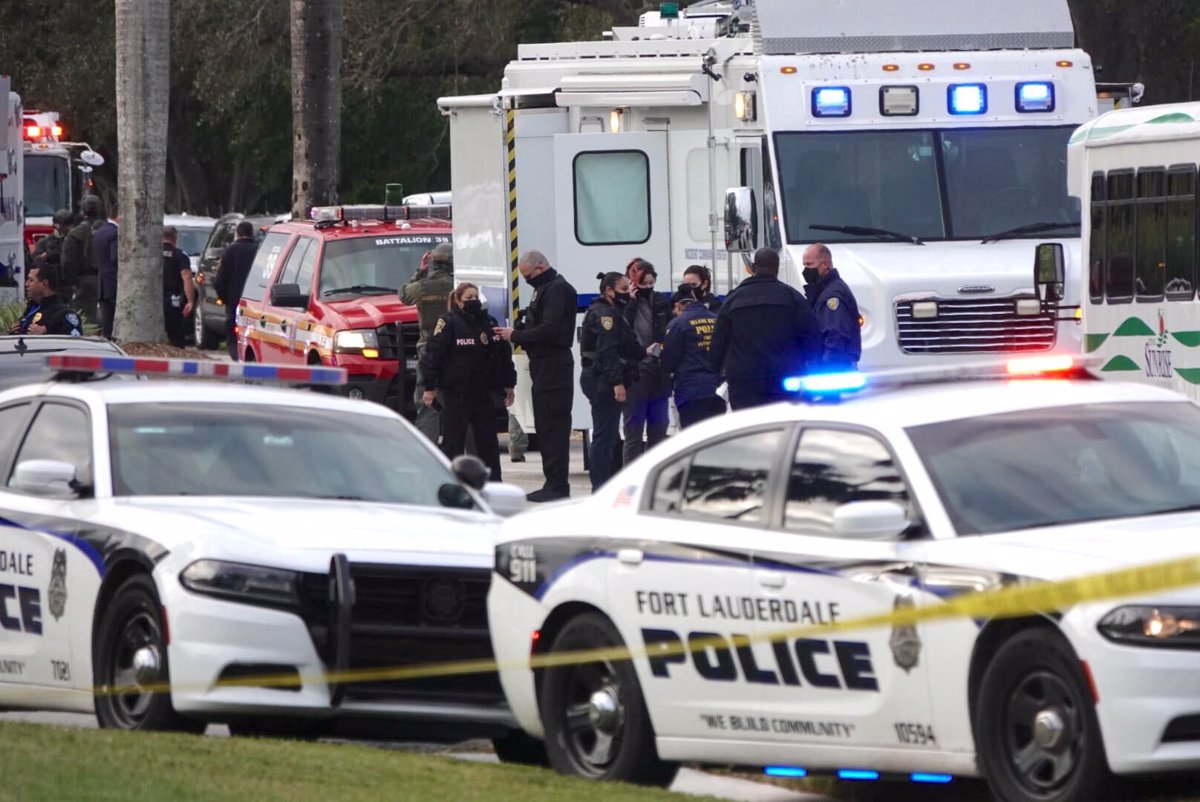 FBI agents killed in shooting in Florida