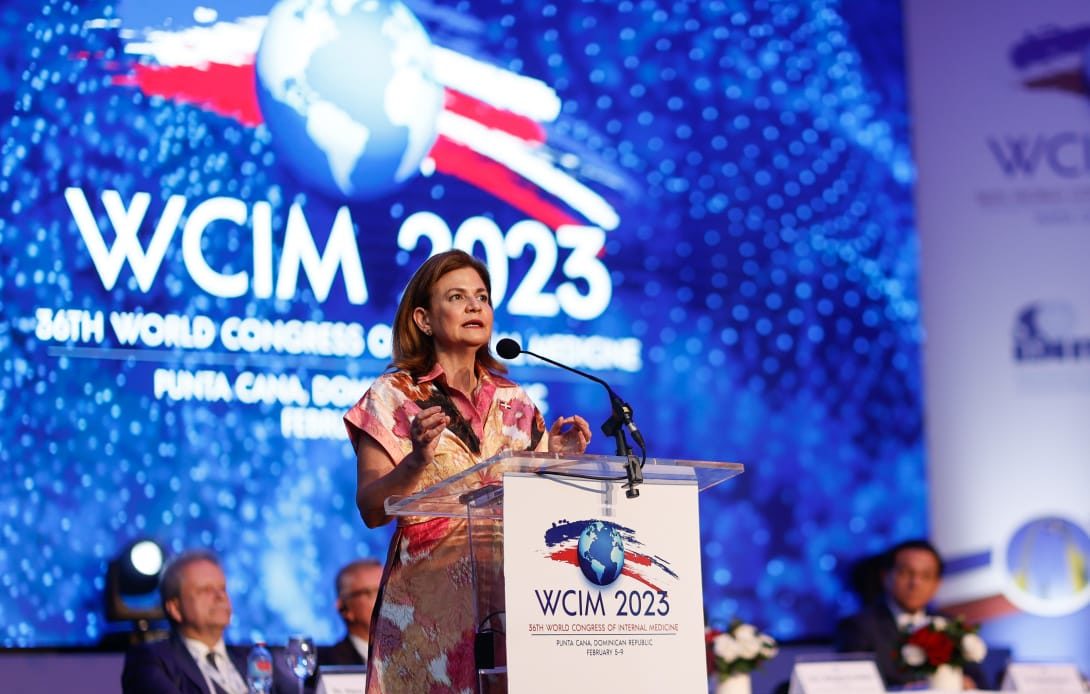 Vicepresidenta-encabeza-apertura-del-36-avo-Congreso-Mundial-de-Medicina-Interna-1090x694