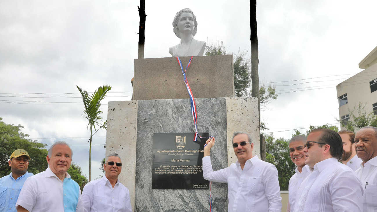 Presidente-Luis-Abinader-parque-de-los-dominicanos-en-el-exterior