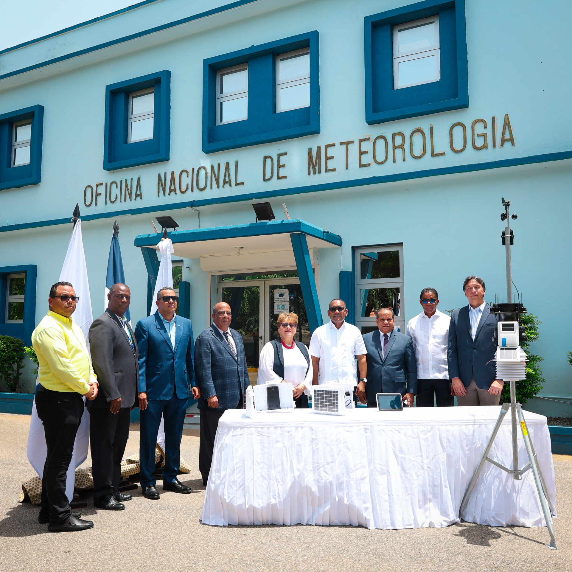 Entrega de equipo a Onamet