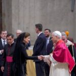 Vicepresidenta Raquel Peña asiste a la misa de inicio del pontificado del papa León XIV en El Vaticano