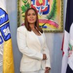 Adhamilka Espinal condena uso de escuelas para promover vulgaridad desde la Alcaldía de SDO
