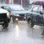 Dos vaguadas y un sistema traerán mucha lluvia este martes al norte del país