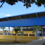 Presidente Abinader entrega techado deportivo-escolar que beneficiará a más de 900 estudiantes en Sabana Larga, San José de Ocoa