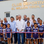 Presidente Abinader entrega remozado el Club Deportivo El Millón Yireh