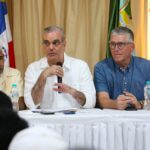 Abinader escucha demandas de ganaderos de Duvergé y reafirma respaldo al desarrollo del sector agropecuario