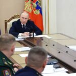 Putin visita un puesto de agrupación de tropas rusas