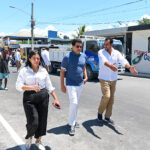 David Collado supervisa intervención  playa El Faro de San Pedro Macorís.