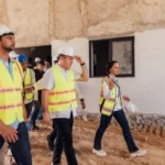 Jean Luis Rodríguez supervisa construcción del Hospital Traumatológico de San Cristóbal