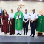 ASEOPNA celebra primera misa dominical de octubre y entrega Biblias a miembros de la Policía Nacional